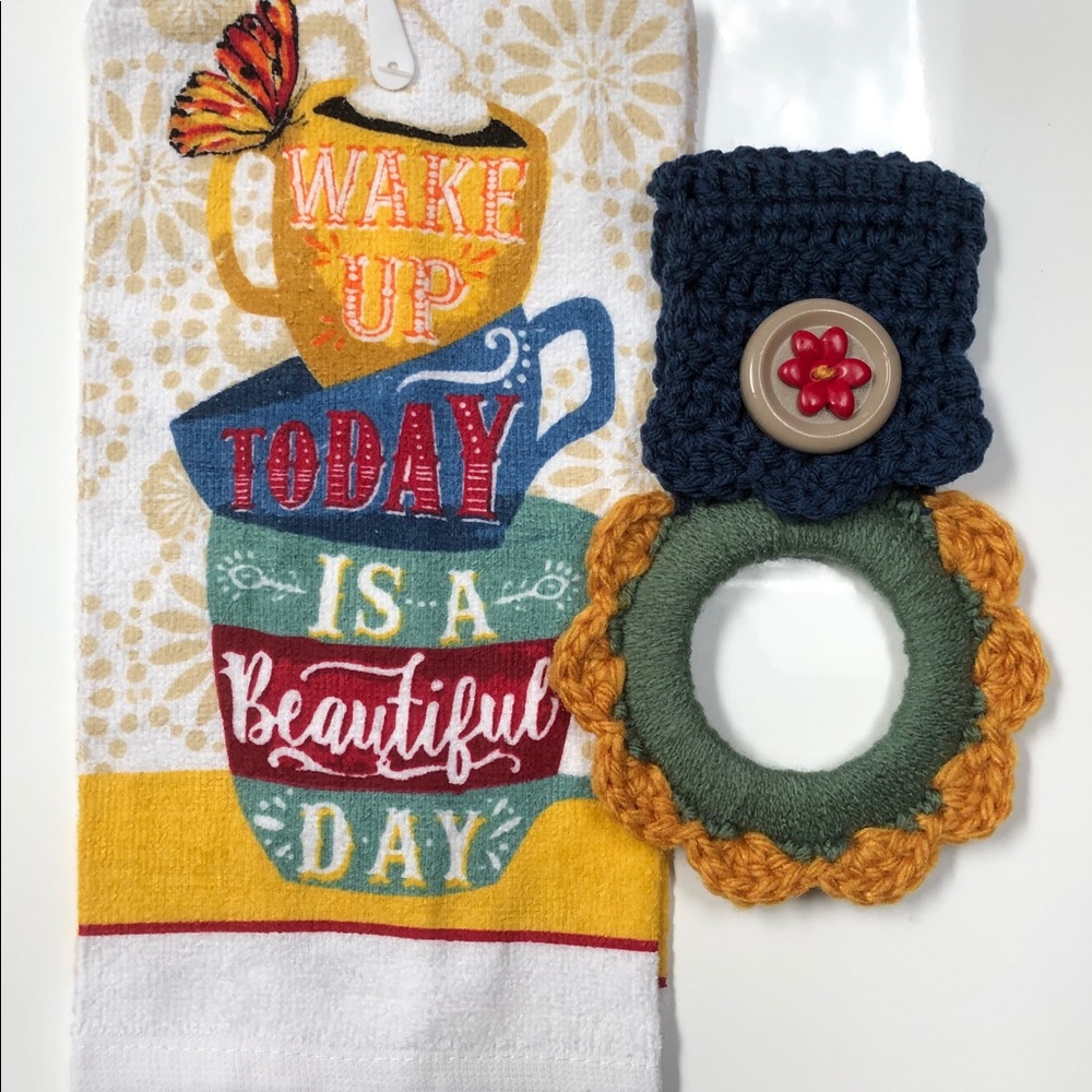 Oven towel hanger & kitchen towel set